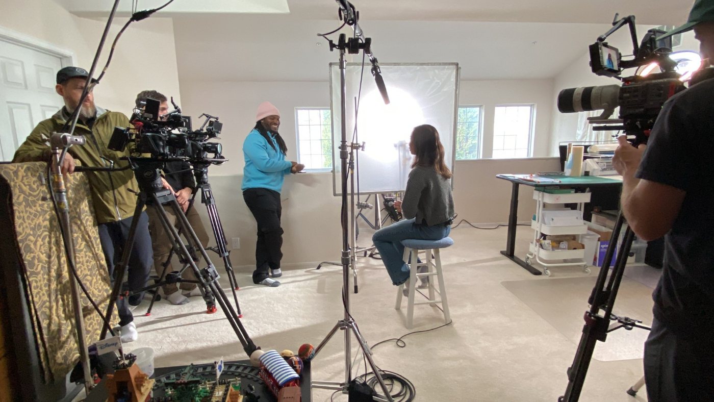Behind the scenes: the crew, the stool, the story
